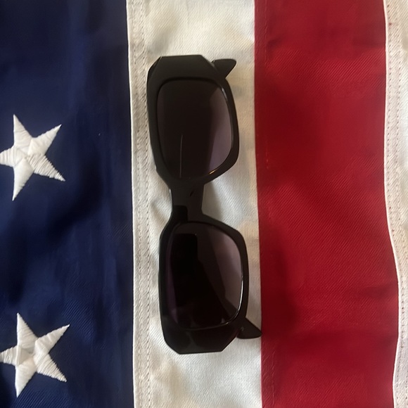 Sunglasses - Picture 5 of 14